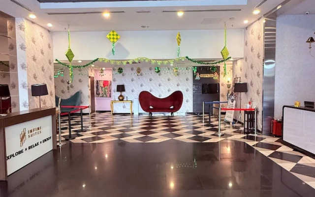 D'Majestic Place by Roomy