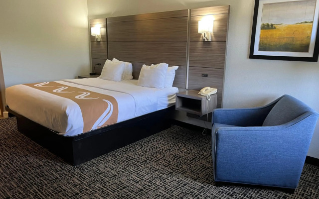 Quality Inn & Suites Red Wing