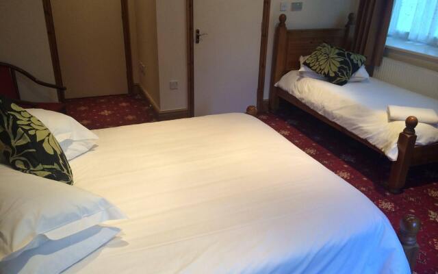 Hunters Lodge Inn