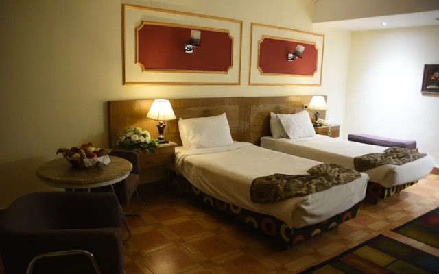 Kanzy Hotel