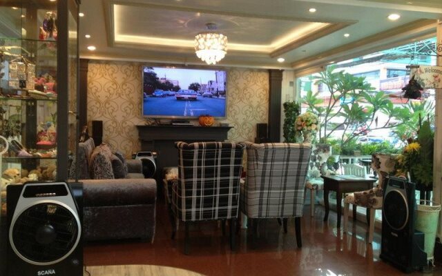 Green Hotel