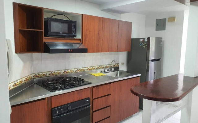 Apartamento 3alc Con Balcon Y Parqueadero Laureles