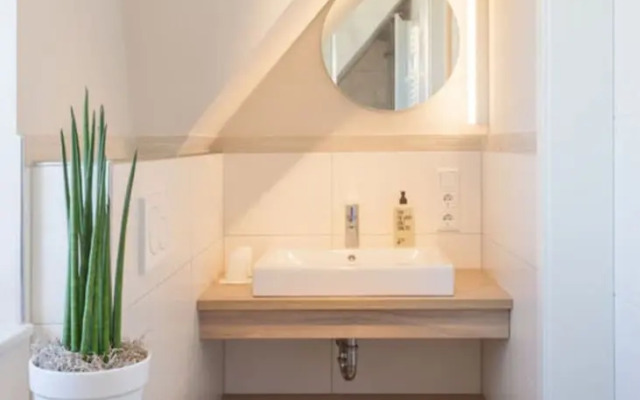 Dunenhuus Ost Modern Retreat