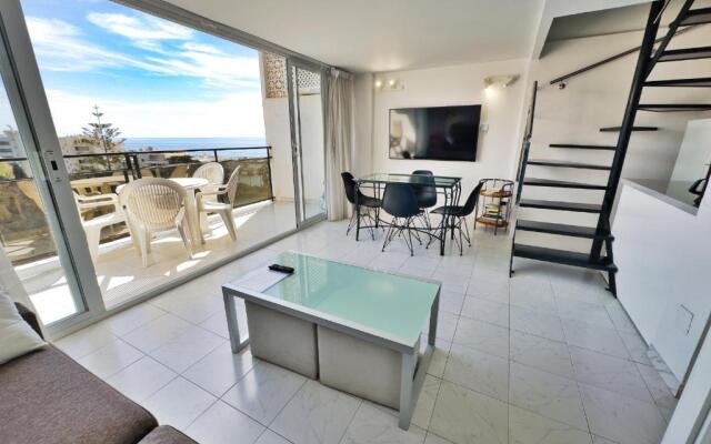 Skol 514 East Facing Duplex Apartment with Sea Views