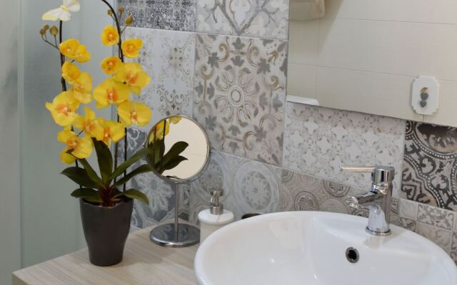 3807 VM - Mono Terra by Barbarhouse