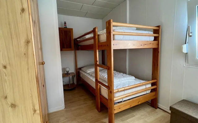 Spacious Bungalow With Garden in Park Eureka