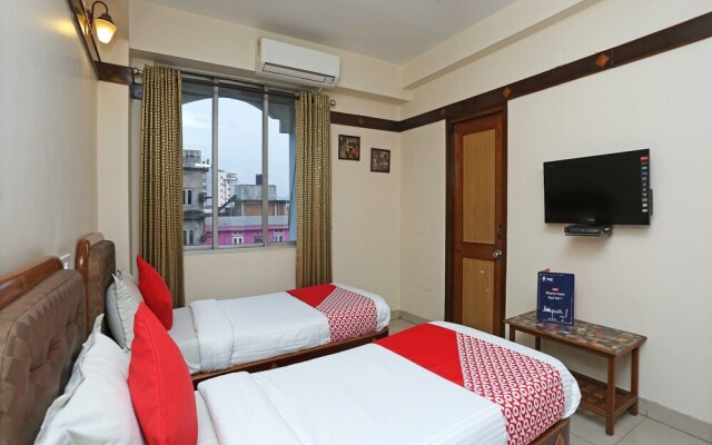 OYO 7838 Amrit Regency
