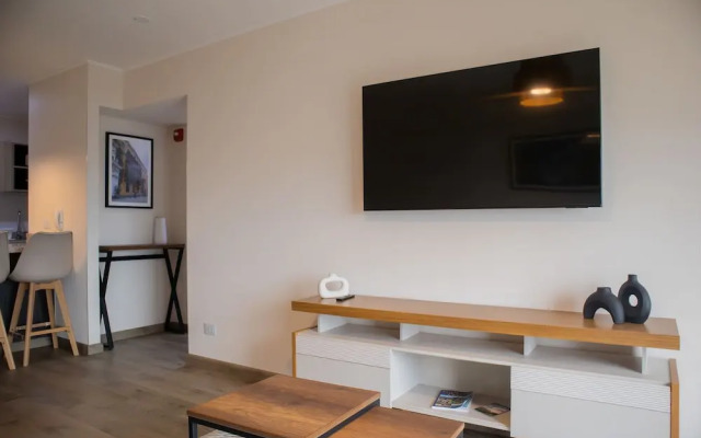 w Awesome 2BR Apartment in Miraflores