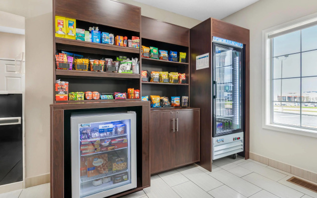 MainStay Suites Madison Airport