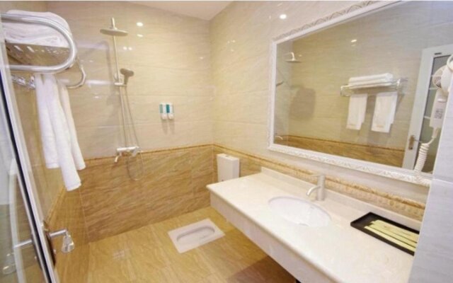 Junlai Business Hotel Jiajiang Headquarter