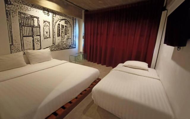 Quip Bed & Breakfast Phuket Hotel