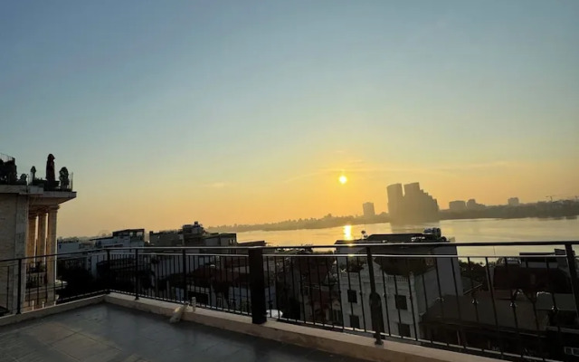 Nature Hotel - West Lake