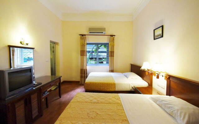 Gieng Ngoc Hotel