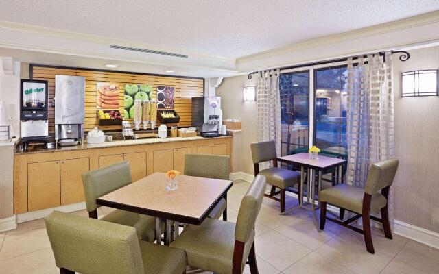 La Quinta Inn by Wyndham Merrillville