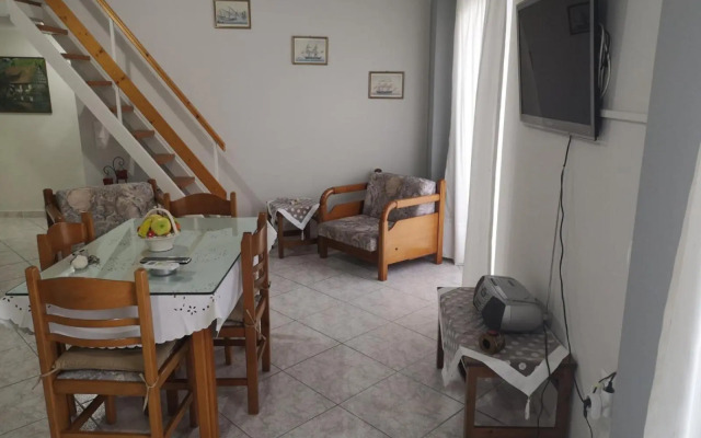 Panos & Antzy Apartments