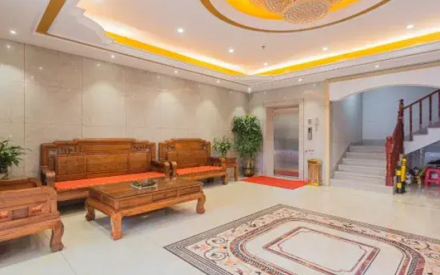 Huitong Business Hotel