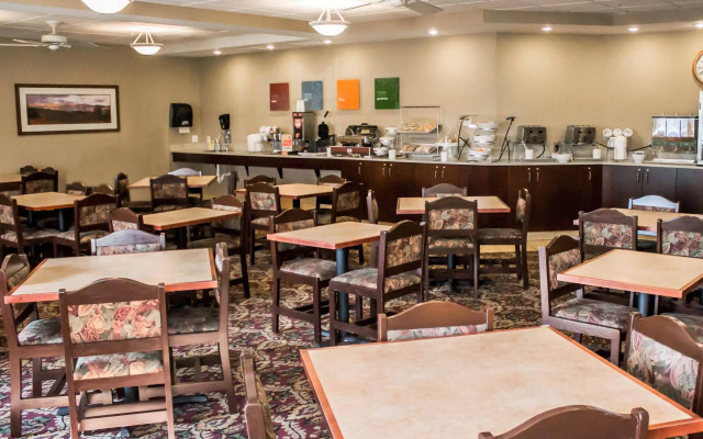 Comfort Suites Lake George