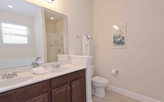 5361 Oakbourne Avenue 6 Bedroom Home