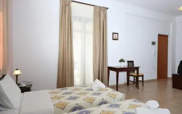 Palirria Hotel & Studios