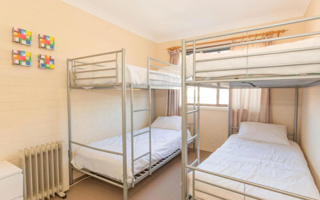 Central Park 18 1 Snowy River Ave