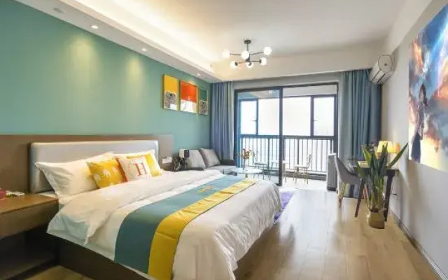 Yuanxu Apartment (Jiangmen Station Darongcheng Branch)