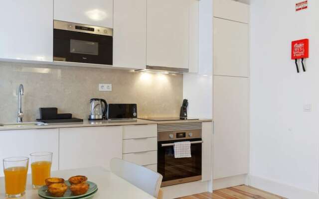 Modern 1Bed Apt,Sleeps4 nr Av Almirante Reis