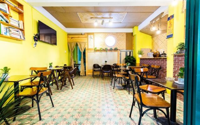 OYO 592 An Nhiên Hotel & cafe