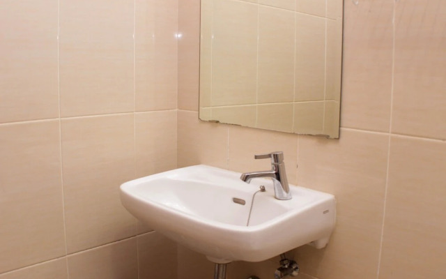 Comfort Studio Room At Oasis Cikarang Apartment