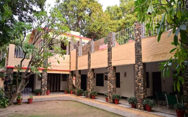 Leopard Lair Ananta Express