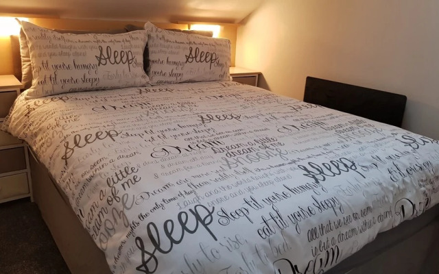 Impeccable 2-bed Apartment in Blackpool