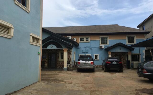 Marble Hill Hotel