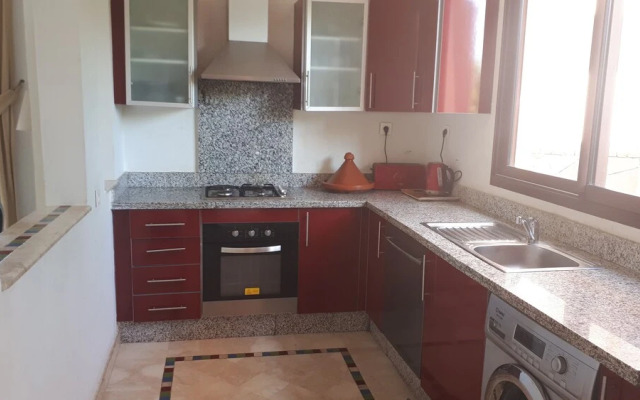 Apple Villa 33