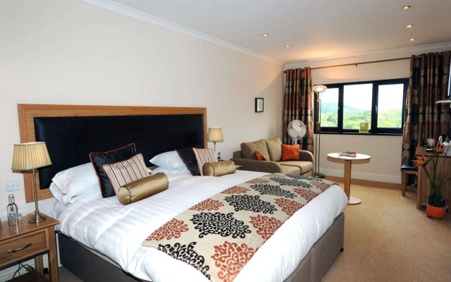 Wolfscastle Country Hotel