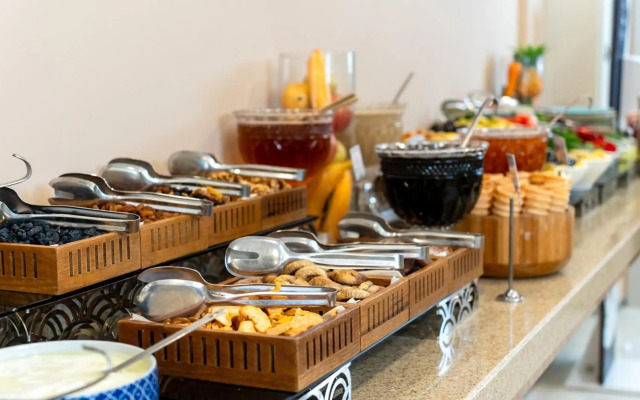 Tuzla Garden Hotel & Spa