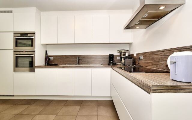 Magnificent Detached House with Sauna for Nature Lovers