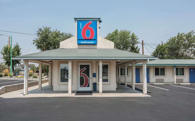 Motel 6 Fallon, NV