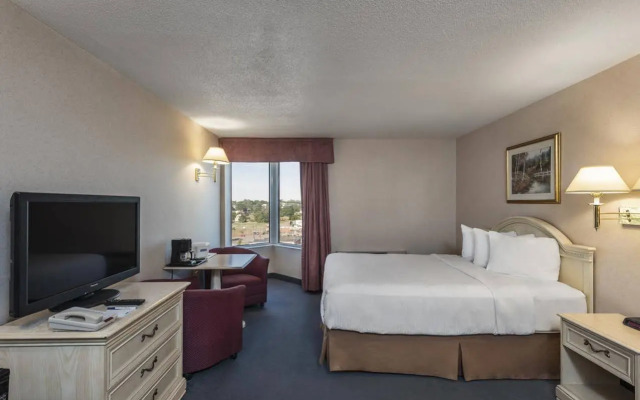 Fairfield by Marriott Niagara Falls, Canada