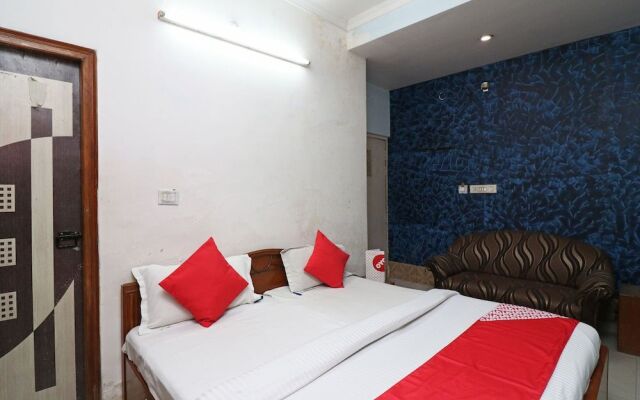 OYO 8076 Hotel Europe Plaza