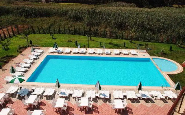 Hakan Minel Resort