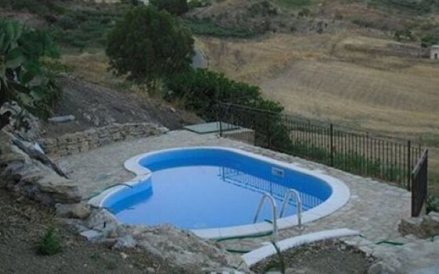 Sicilian White Horse Bed & Breakfast Sicily