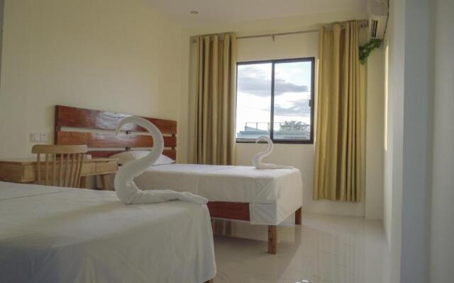 Speed 8 Inn Moalboal