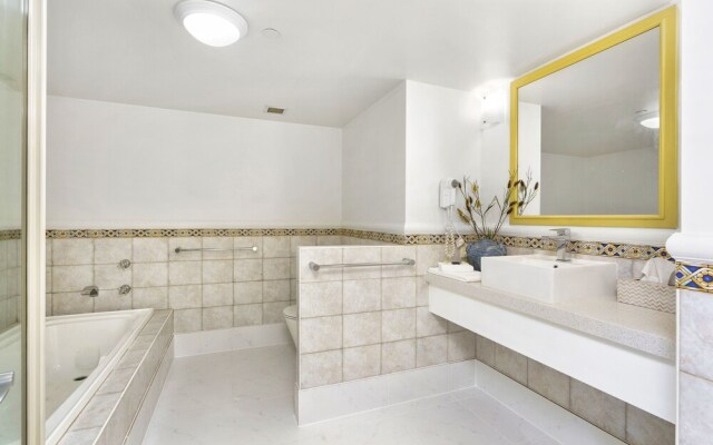 Crown Towers Resort Private Apartments