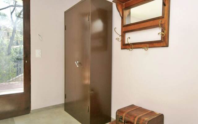 A hidden paradise in the beautiful surroundings of Saint-Remy-de-Provence!