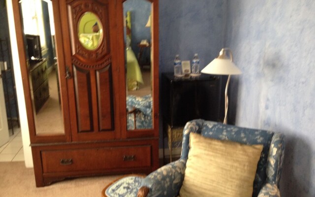 The Mango Inn Bed & Breakfast