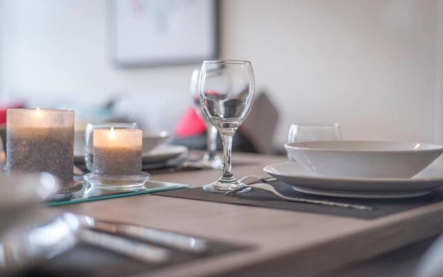 Cosy Red 4 Pers - Neuf et au Calme - Fibre-Netflix