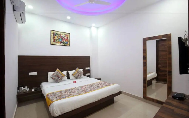 Starlet Prime by OYO Rooms