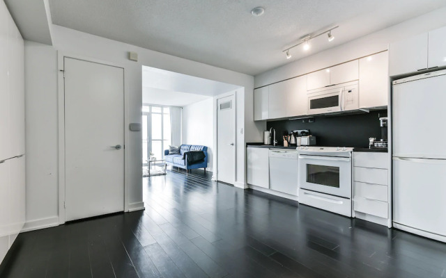 Iceboat Terrace Luxury Condos