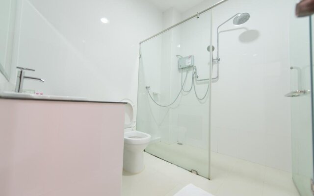 Nongkhai White Hotel