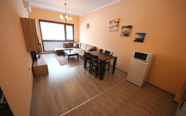 Menada Apartments in Villa Yurta