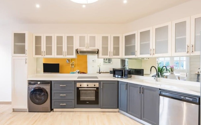 Captivating 1BR With Balcony in Panama